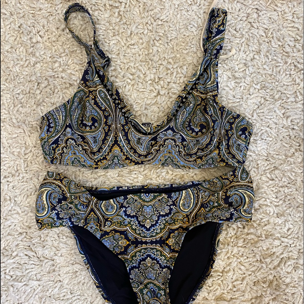 simons bikini